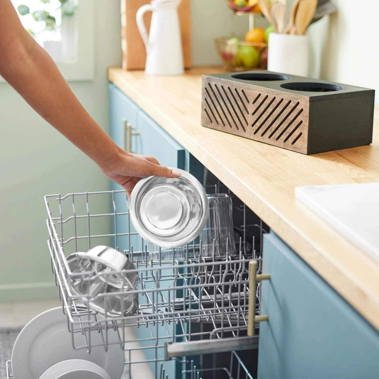 Frisco Premium Wood Elevated Stainless Steel Double Diner Dog & Cat Bowl, Black, 3 Cup - Image 6