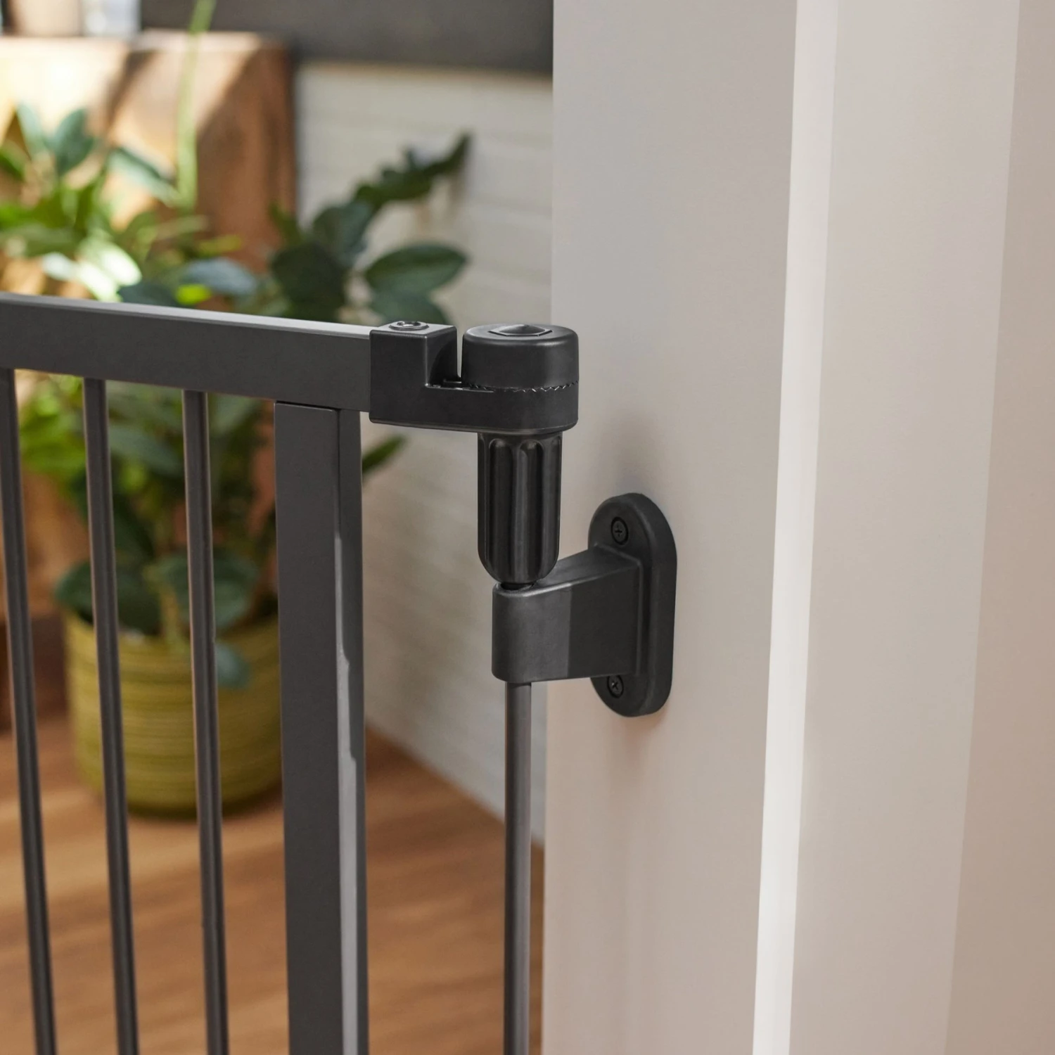 Frisco Wood & Metal 8-Panel Configurable Gate & Playpen - Image 5