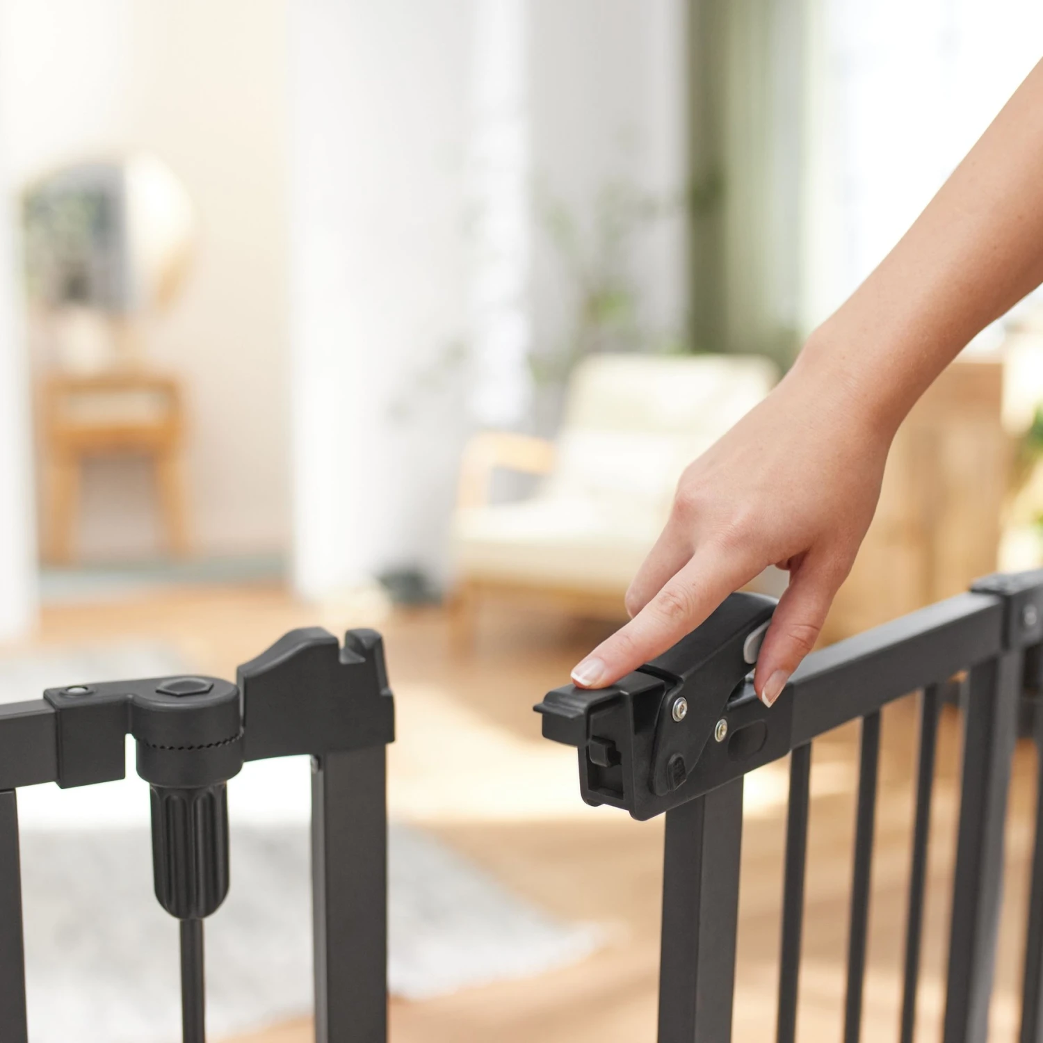 Frisco Wood & Metal 8-Panel Configurable Gate & Playpen - Image 6